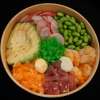 134. Poke Bowl met zalm, tonijn én gamba’s