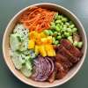 136. Pokebowl met gefrituurde kip